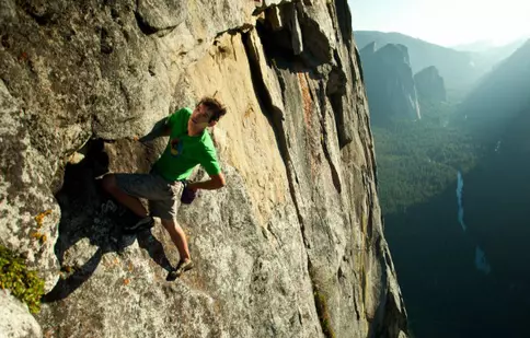 Discovery Channel prezintă: “Valley Uprising”