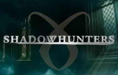 A apărut primul trailer al serialului „Shadowhunters”
