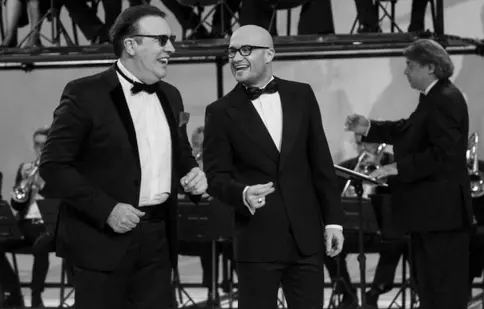 Prima ediție "În puii mei": Mihai Bendeac în duet cu Gabriel Cotabiță