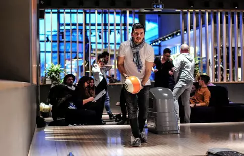 Concurenții care intră în Galele live locuiesc împreună în casa “X Factor”