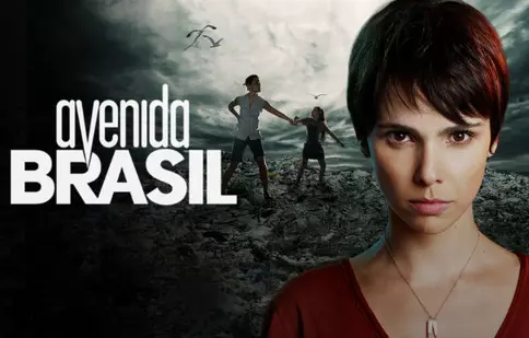 Trei seriale noi la Acasă