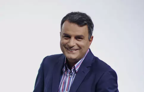 Interviu altfel. Ce credeți că și-a cumpărat Lucian Mîndruță din primul salariu?