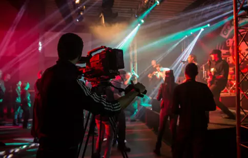 Discovery difuzează pe 13 martie documentarul “Dezastrul din Colectiv”