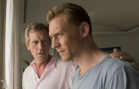 Hugh Laurie plânge după rolul principal din „Managerul nopţii”