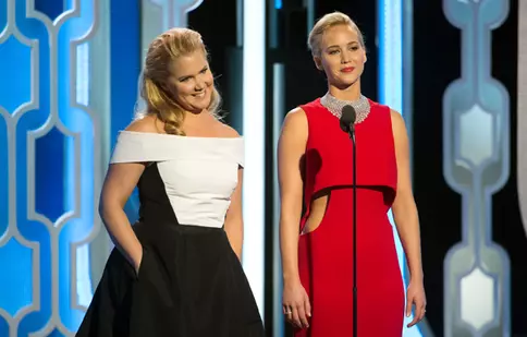 Jennifer Lawrence şi Amy Schumer, în duet la Comedy Central