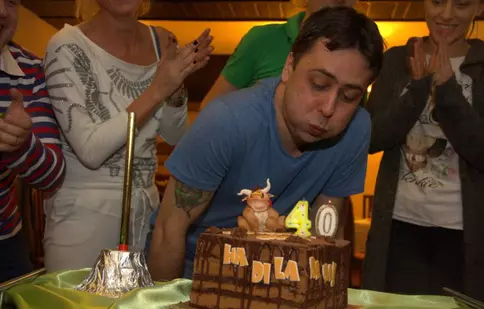 Cătălin Marin, Vandame din “Trăsniții”, a împlinit 40 de ani