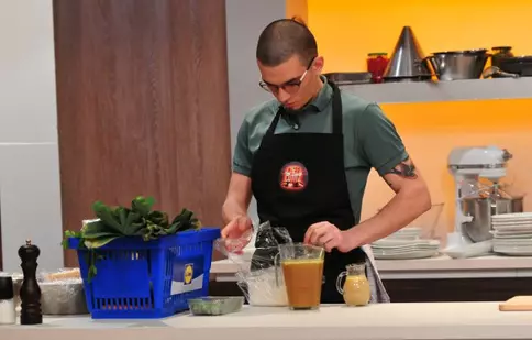 Un bucătar care a gătit pentru Brad Pitt și Sophia Loren vine la „Chefi la cuțite”