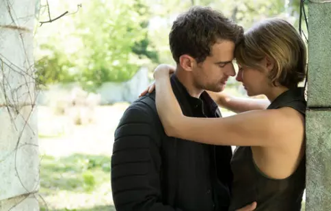 Shailene Woodley și Theo James revin pe marile ecrane în ,,Allegiant”