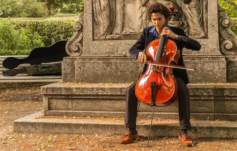 Laureați ai competițiilor muzicale internaționale invitați la Sala Radio