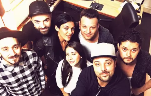 Nicole Cherry a lansat videoclipul piesei „Cine iubeşte”