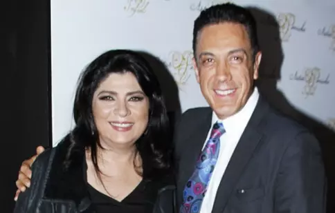 Victoria Ruffo a sărbătorit 15 ani de căsnicie cu Omar Fayad