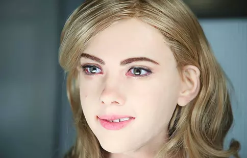 Un fan a construit un robot cu înfățișarea actriței Scarlett Johansson