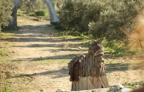 În această săptămână, “Ferma vedetelor” este luată cu asalt de pirați