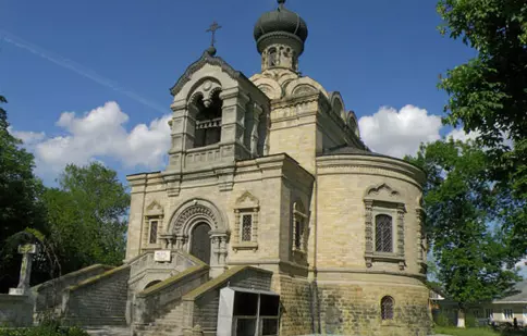 “Exclusiv în România”: prin dulcele târg al Ieşilor