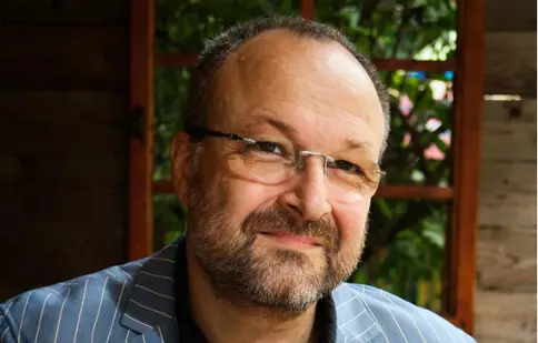 „Cartea cea de toate zilele” se reîntoarce pe micile ecrane