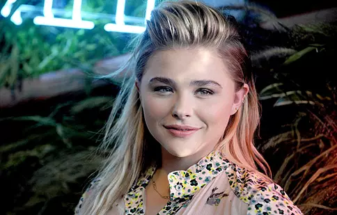 Chloë Grace Moretz voia operaţii estetice la 16 ani