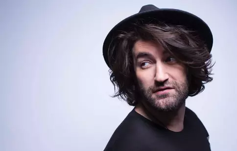 Smiley cântă joi pe Casa Poporului