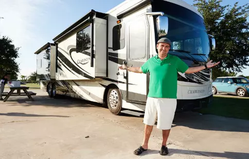 Din 13 iulie, la TLC: “Regele cofetarilor își ia vacanță”