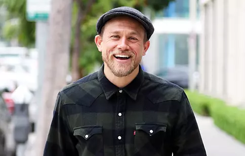 Charlie Hunnam nu revine în „Pacific Rim 2”