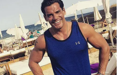 Cristian de la Fuente se poartă urât cu colegele sale