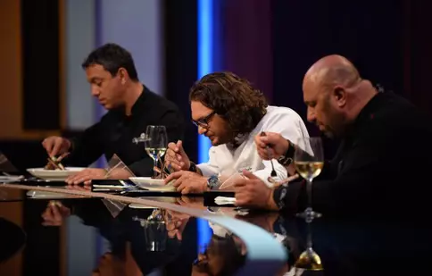 Diseară, la „Chefi la cuțite”, chef Bontea pierde un pariu și primește o pedeapsă