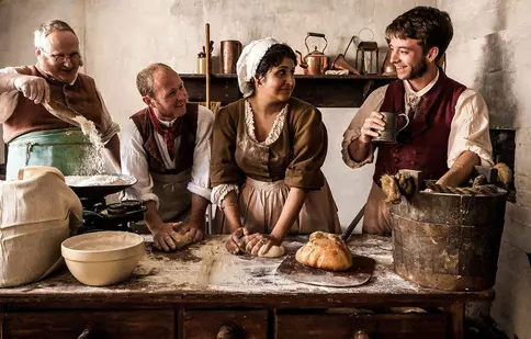 Simplu, victorian și gustos! Ce vedem la TV Paprika luna aceasta