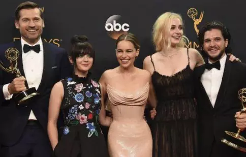 „Urzeala tronurilor” şi „The People v. O.J. Simpson”, marii câştigători la Emmy