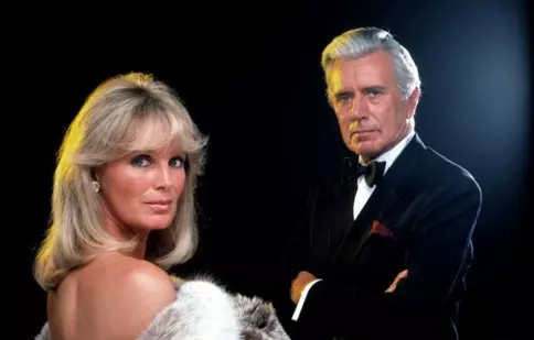 După „Dallas”, se pregătește o nouă versiune a serialului cult „Dinastia”