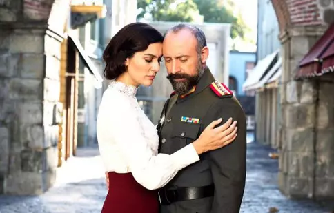 FOTO. Halit Ergenç şi Bergüzar Korel au din nou un proiect comun