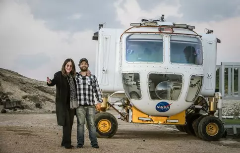 FOTO. Seria “În jurul lumii cu Ozzy și Jack” are premiera diseară la History