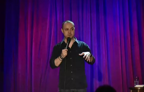 În această seară, Comedy Central difuzează ultimul episod din „Comedy Club”