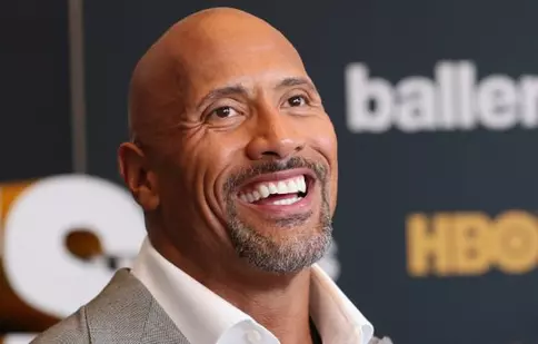 The Rock a fost ales de „People” „cel mai sexy bărbat în viaţă”... pentru personalitatea lui
