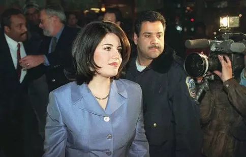 Serialul „American Crime Story” a pus ochii pe Monica Lewinsky