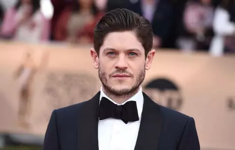 Actorul Iwan Rheon, Ramsay Bolton din „Urzeala tronurilor”, va fi Adolf Hitler