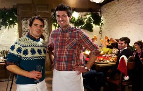 „Doi fraţi în bucătărie”, în premieră la TV Paprika