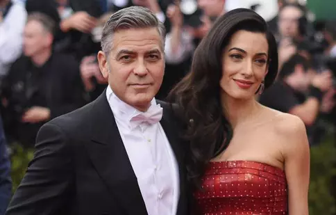 E oficial! Amal Clooney este însărcinată cu gemeni. Se știe deja sexul copiilor