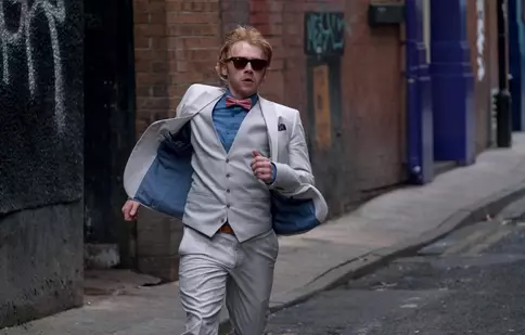 PREMIERĂ: AXN difuzează, din aprilie, serialul „Snatch” (2017), cu Rupert Grint