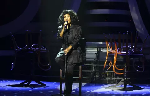 Loredana, Pink, Whitney Houston și Tinu Vereșezan vin la “Te cunosc de undeva!”