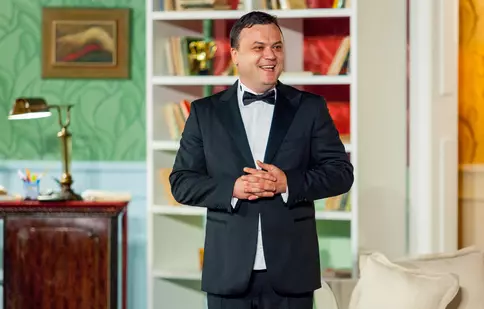 Leonid Doni, polițistul Robi din „Las Fierbinți”, joacă în comedia „Prenumele”