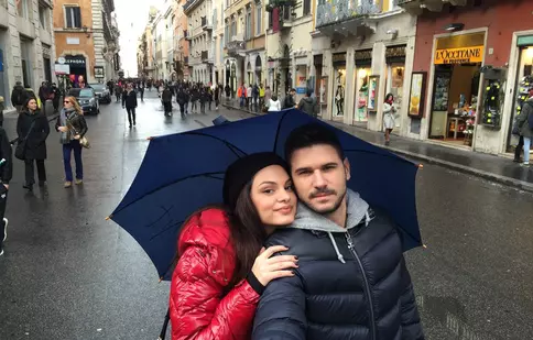 Tolgahan Sayişman şi-a anulat luna de miere din Hawaii. Aflaţi de ce!