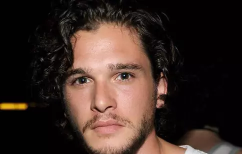 Nu vă faceți griji! Jon Snow e viu: Kit Harington așteaptă scenariul ultimului sezon din „Urzeala tronurilor”