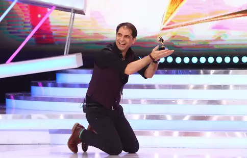 „Next Star” se termină: finala sezonului 8 aduce muzică populară cântată la... pipă, solniță, lingură și cartof!