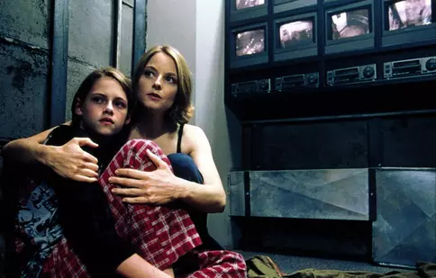 Recomandarea TVmania pentru seara de marți, 21 martie: „Camera de refugiu”, cu Jodie Foster