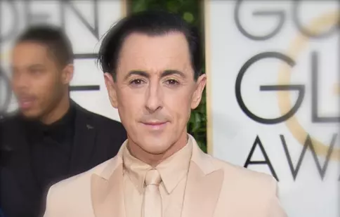 Alan Cumming („Soţia perfectă”) îşi deschide club, în New York