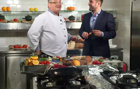 Mircea Dinescu îl are invitat pe Adrian Mutu, duminică, la „Politică și delicatețuri”