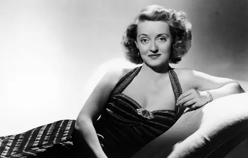 Prima Doamnă a filmului: 109 ani de la nașterea lui Bette Davis, prima actriță cu 10 nominalizări la Oscar