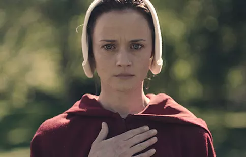 Serialul „The Handmaid’s Tale” / „Povestea slujitoarei”, cu Alexis Bledel, va fi difuzat pe HBO GO. Premiera, astăzi