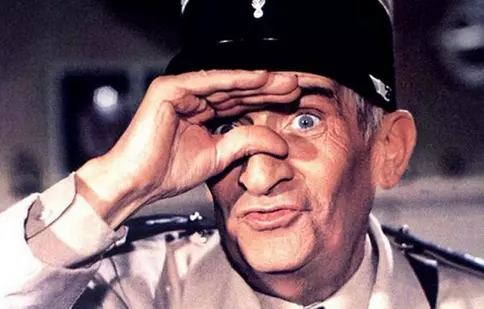 Să râdem cu Louis de Funes! Prima difuzează seria de filme ”Jandarmul...”