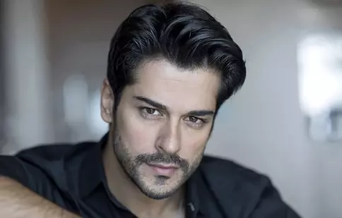 Răsturnare de situație pentru „Dragoste infinită”: Burak Özçivit vrea să continue serialul la cinema în 2018