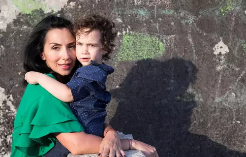 Emma Zeicescu a sărbătorit ziua fiului său și 2 ani de blogosferă, printr-un pictorial emoționant